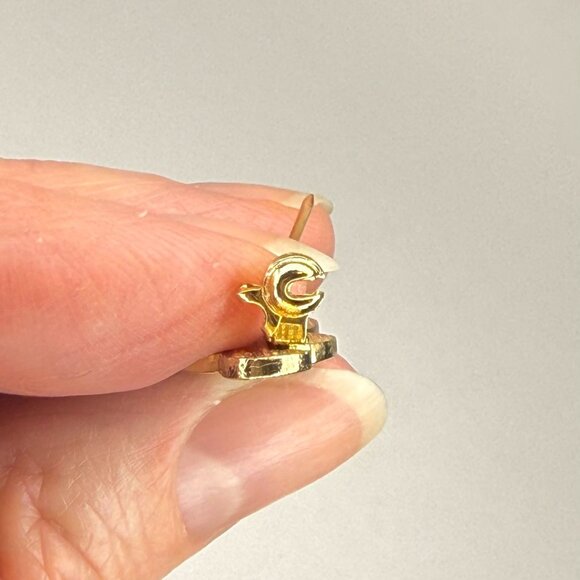 Timeless Elegance Musical Y2K Vintage Treble Clef Brooch Singers Conductor Piano - Picture 4 of 9